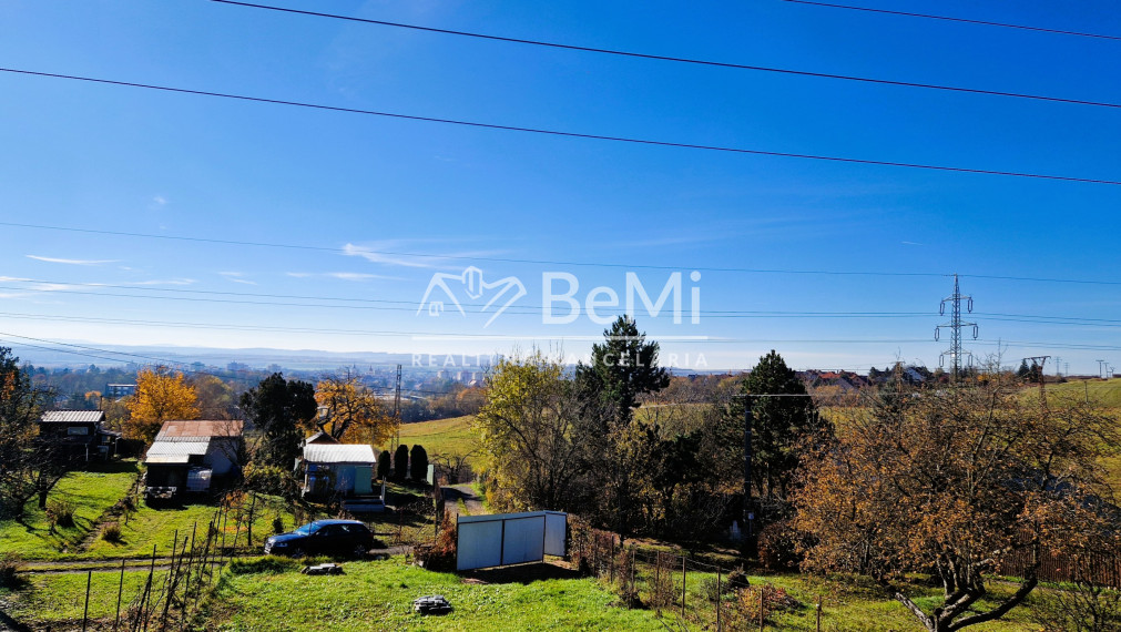 Novopostavená chatka so záhradou v Rimav. Sobote - NA PREDAJ