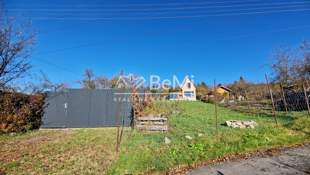 Novopostavená chatka so záhradou v Rimav. Sobote - NA PREDAJ