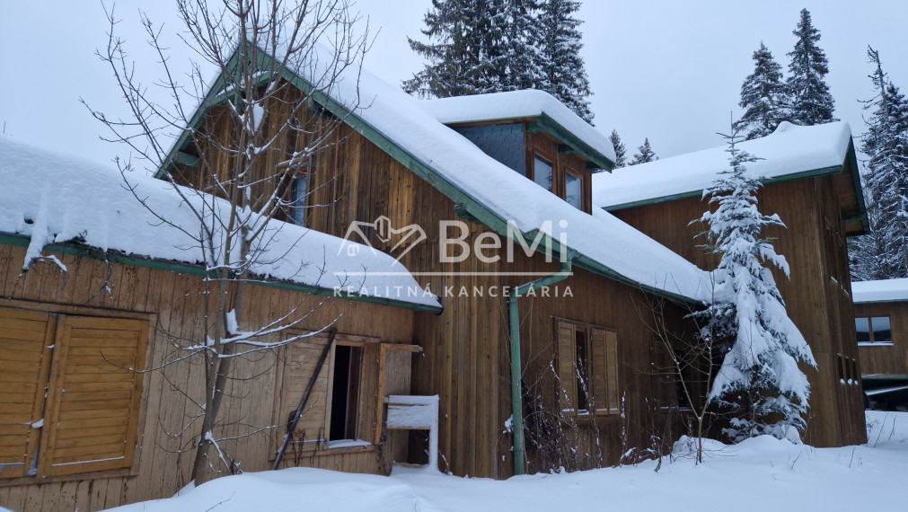 I N V E S T I Č NÁ rekreačná chata v obci Stratená-NA PREDAJ