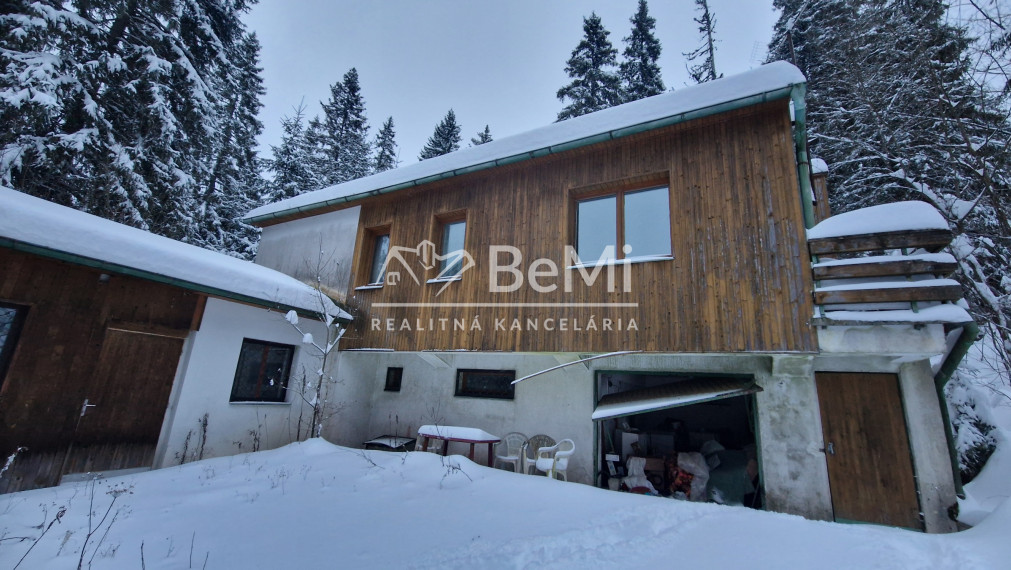 I N V E S T I Č NÁ rekreačná chata v obci Stratená-NA PREDAJ