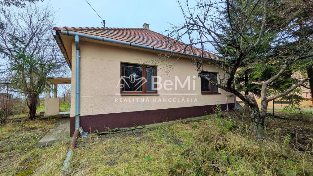 Predaj, rodinný dom - Dvorníky / Hlohovec (1238-12-AFI)
