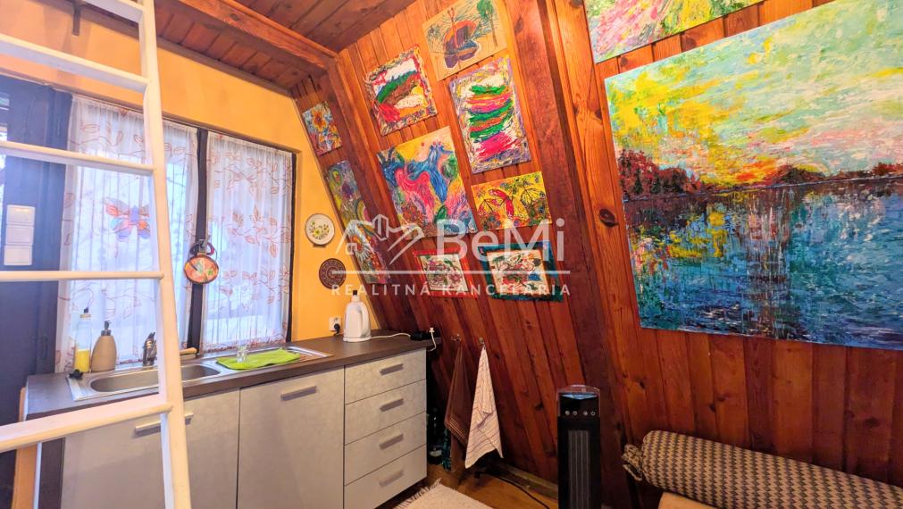 Predaj, chatka s pozemkom - Nitra /Zobor (1239-13-AFI)