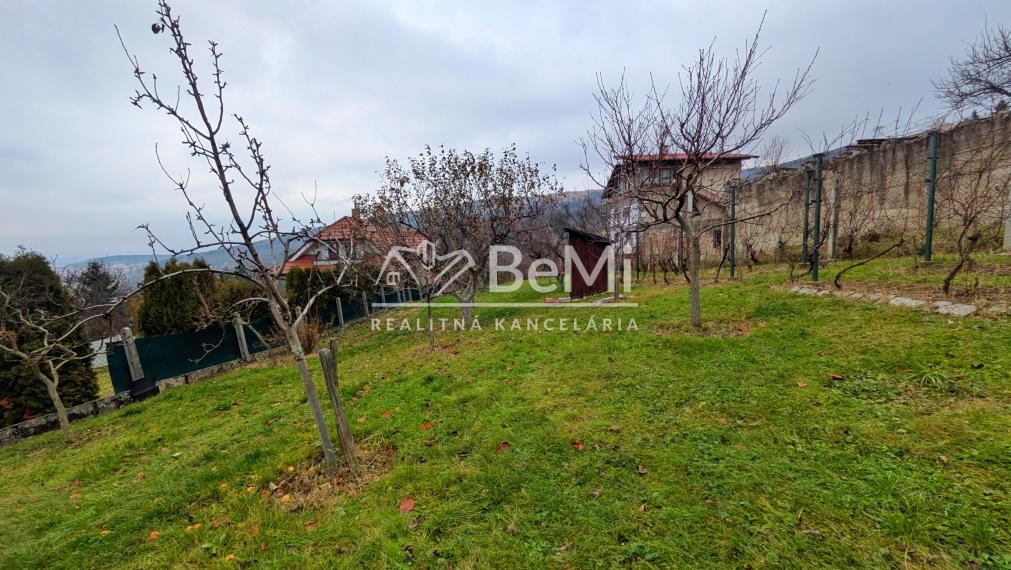 Predaj, chatka s pozemkom - Nitra /Zobor (1239-13-AFI)