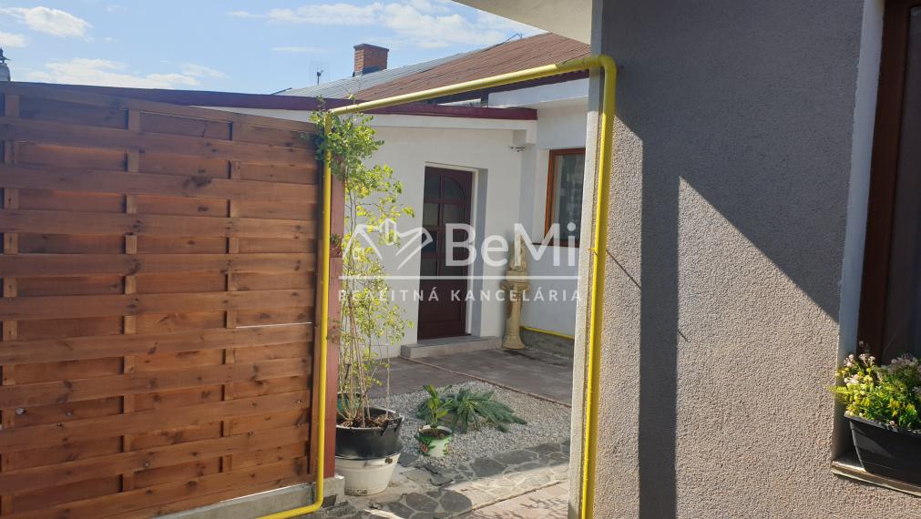 Dva rodinné DOMY...NITRA...Janíkovce (172-12-DARE)