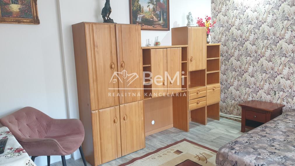 Dva rodinné DOMY...NITRA...Janíkovce (172-12-DARE)