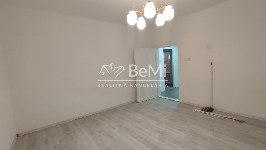 Rodinný dom na predaj -Litke