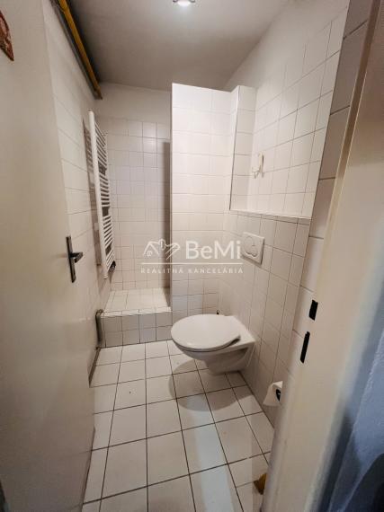 Prenájom: kancel. priestory, 85,80m2, Žilina(247-25-MACHa)