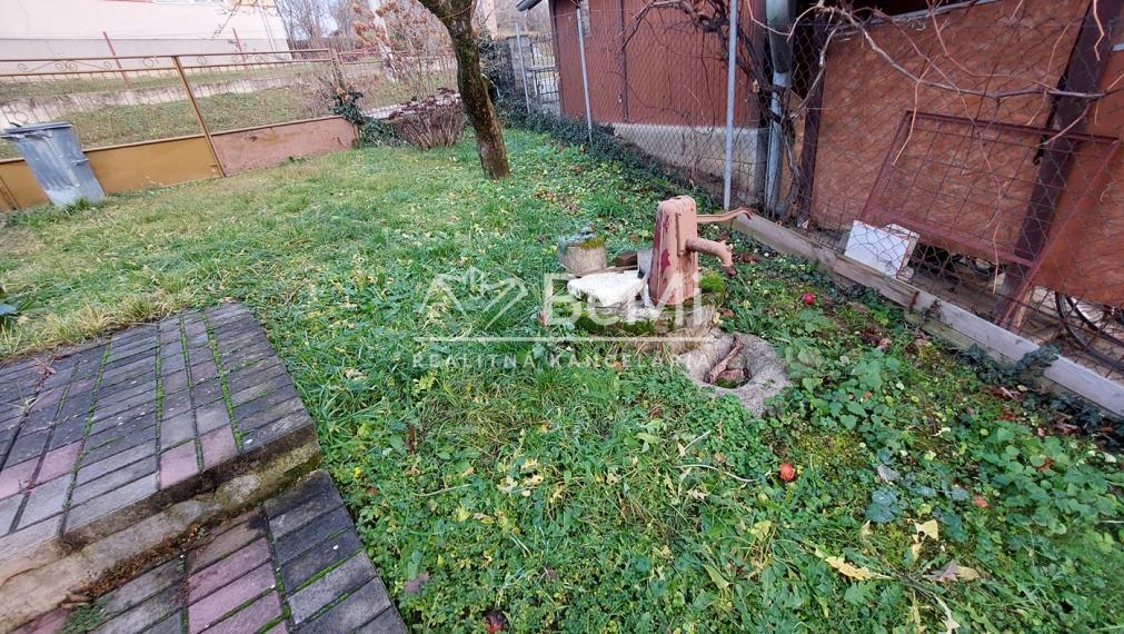 Predaj - rodinný dom v obci Tesáre ID 211-12-LUGU