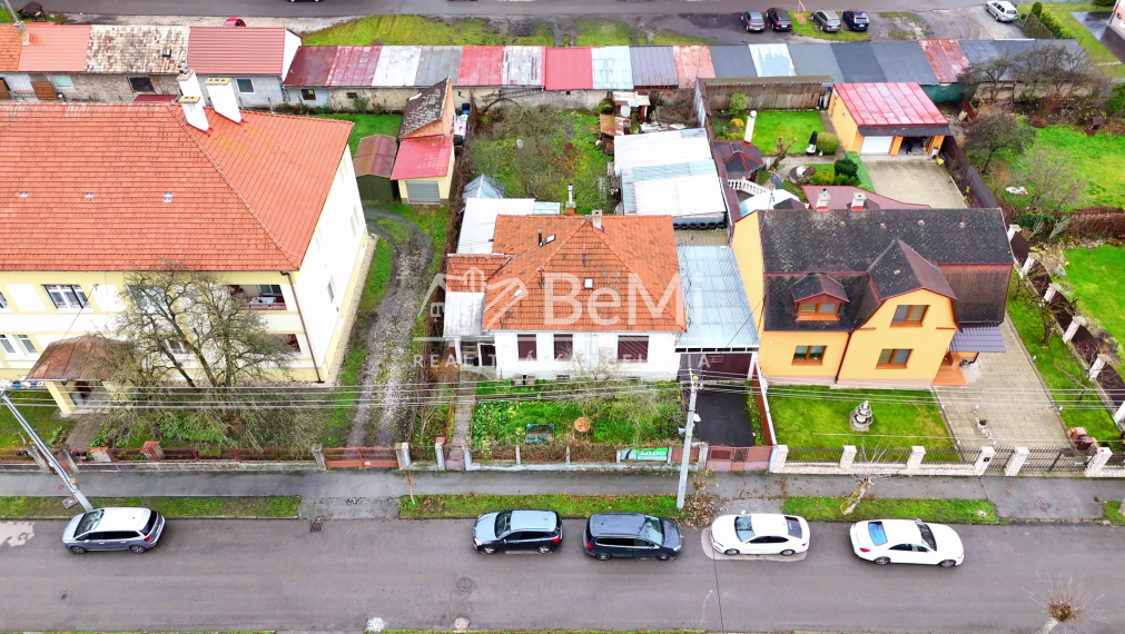 RODINNÝ DOM PRI CENTRE RIMAVSKEJ SOBOTY S GARÁŽOU A ZÁHRADOU