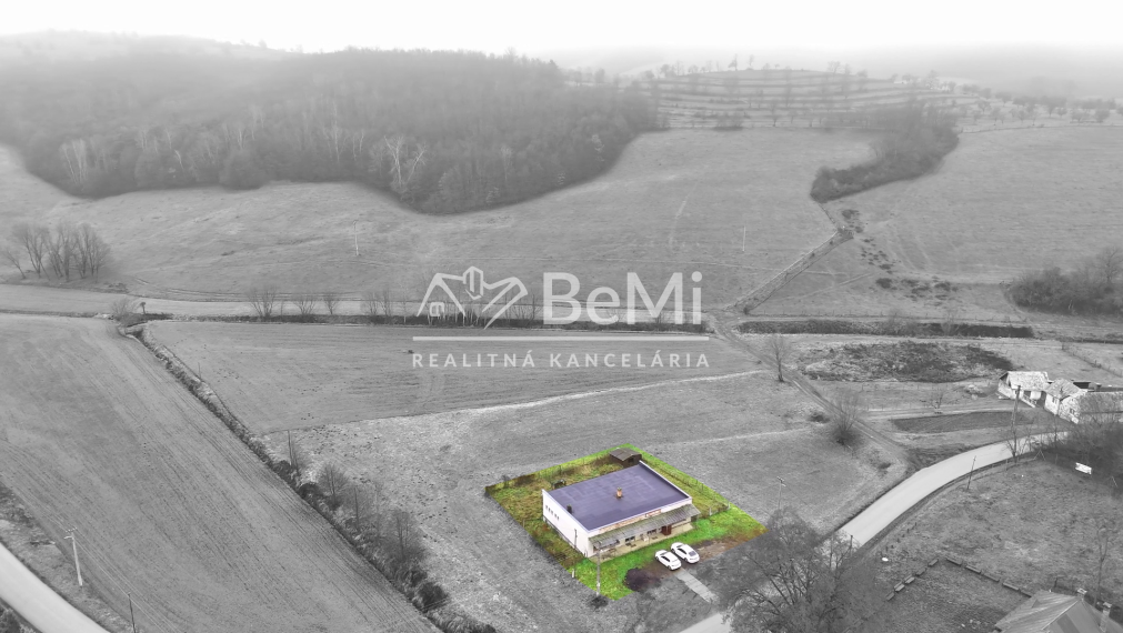 BUDOVA S MOŽNOSŤOU PRESTAVBY NA RODINNÝ BUNGALOV V PRÍRODE