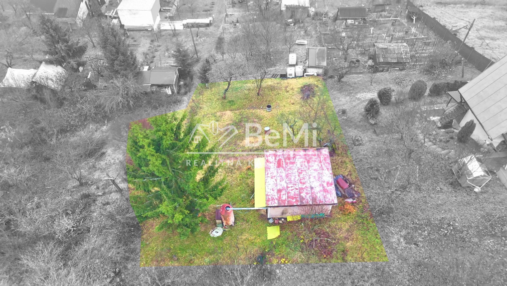 Útulná záhradná chata na predaj-Lučenec