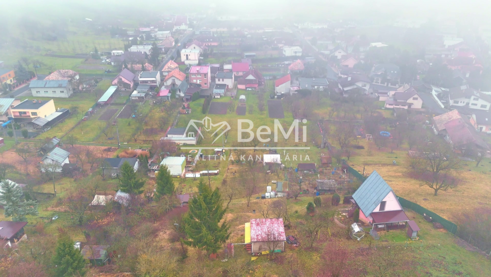 Útulná záhradná chata na predaj-Lučenec