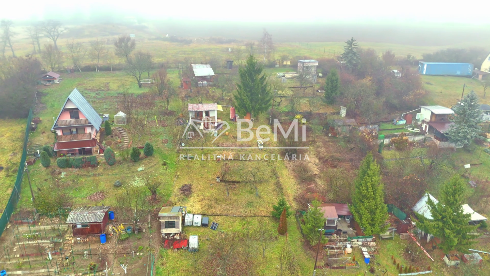 Útulná záhradná chata na predaj-Lučenec