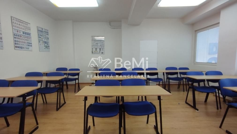 Kancelársky/prevádzkový priestor na prenájom-Lučenec