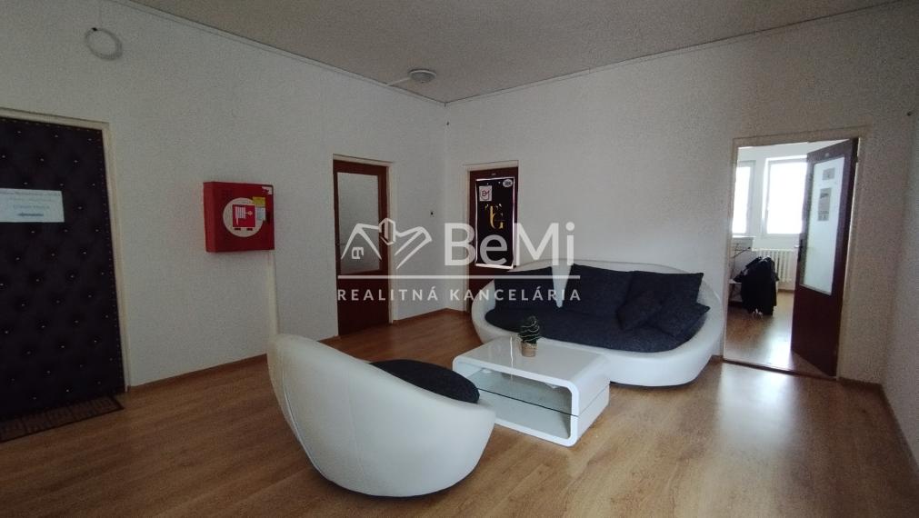 Kancelársky/prevádzkový priestor na prenájom-Lučenec