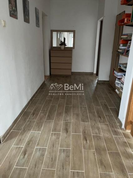 Rodinný dom v Štitároch s krásnym výhľadom ID 006-12-VISK