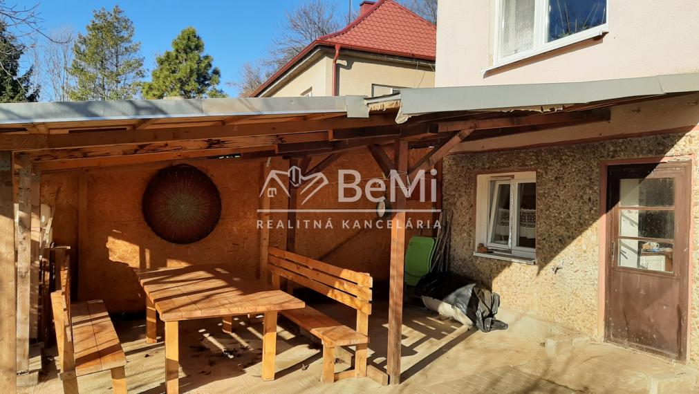 Rodinný dom v Štitároch s krásnym výhľadom ID 006-12-VISK