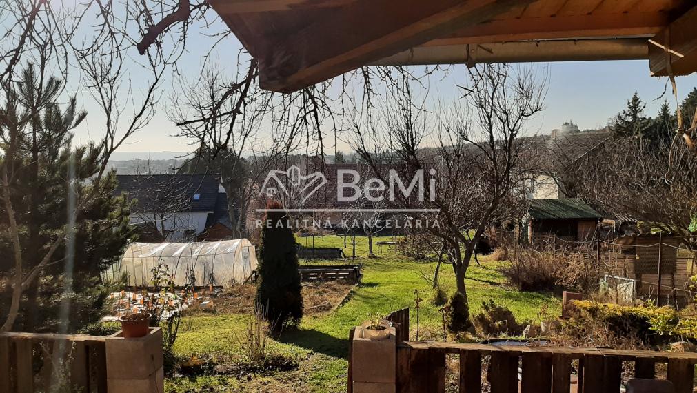 Rodinný dom v Štitároch s krásnym výhľadom ID 006-12-VISK