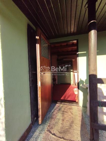 Chatka so záhradou  NA PREDAJ-Poltár