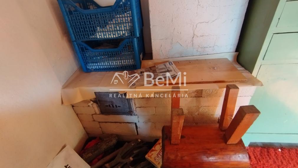 Chatka so záhradou  NA PREDAJ-Poltár