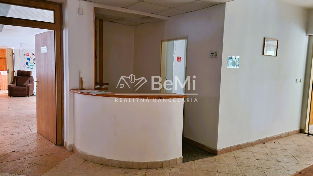 I N V E S T I Č NÁ rekreačná chata v obci Stratená-NA PREDAJ