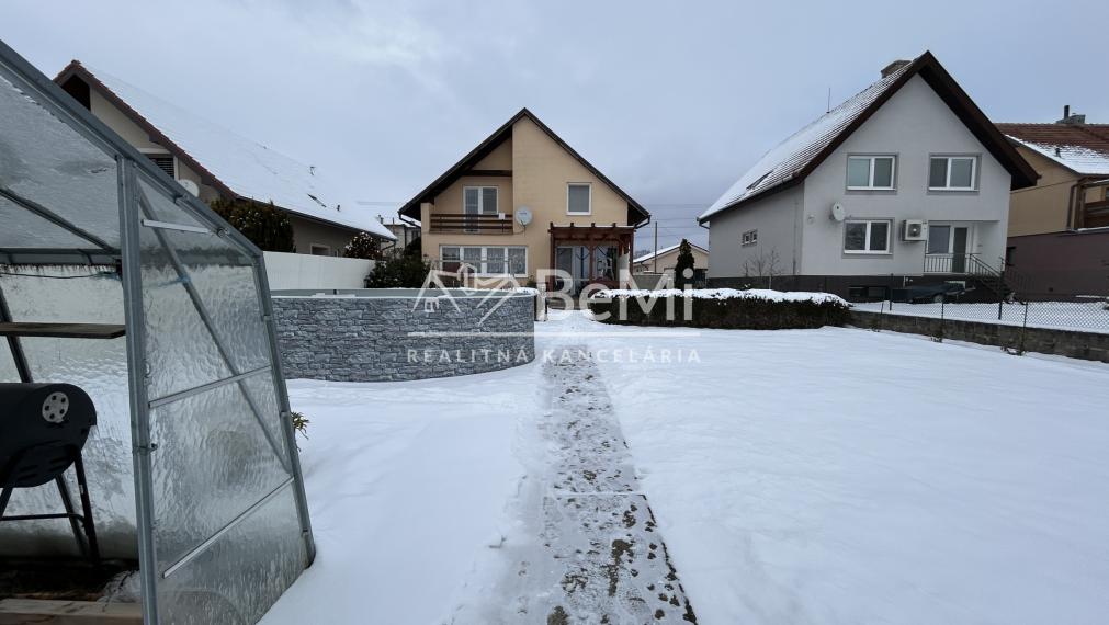 Predaj  rodinný dom -  Hronské Kosihy /Levice/    110-12-MIJK