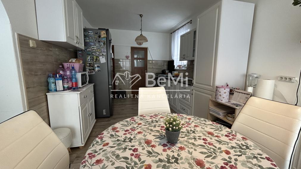 Predaj  rodinný dom -  Hronské Kosihy /Levice/    110-12-MIJK