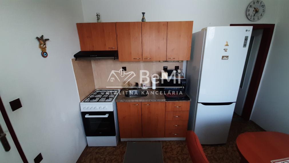 REZERVOVANÉ 2-izbový byt Nitra-Na Hôrke ID 007-112-VISK