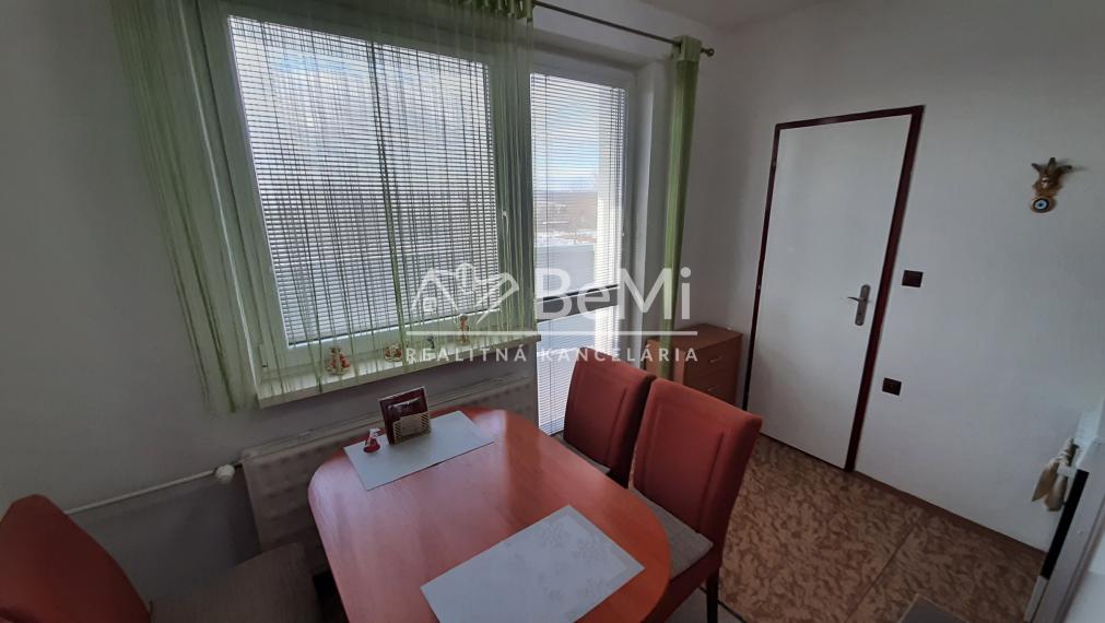 REZERVOVANÉ 2-izbový byt Nitra-Na Hôrke ID 007-112-VISK