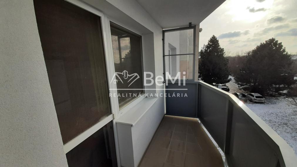 REZERVOVANÉ 2-izbový byt Nitra-Na Hôrke ID 007-112-VISK