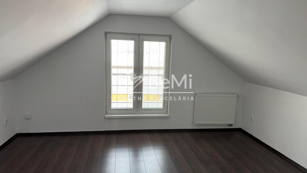 PRENAJMEME ihneď 3-izbový byt – Námestovo (blízko HERN)