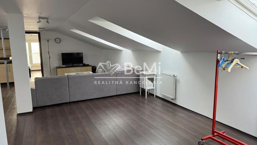 PRENAJMEME ihneď 3-izbový byt – Námestovo (blízko HERN)