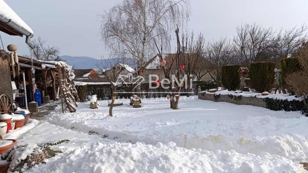 Zrekonštruovaný rodinný dom v Abaújkér, Maďarsko -NA PREDAJ