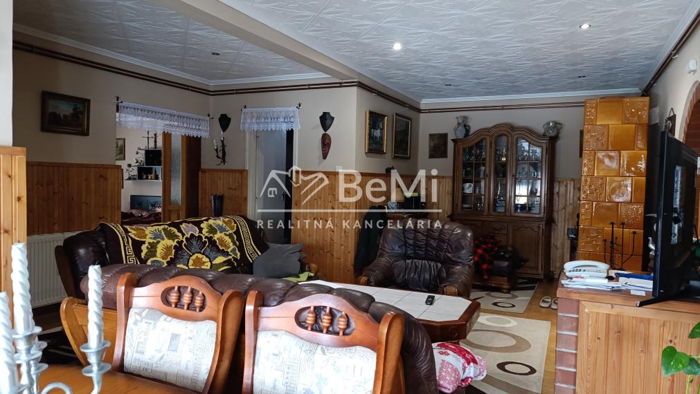 Zrekonštruovaný rodinný dom v Abaújkér, Maďarsko -NA PREDAJ