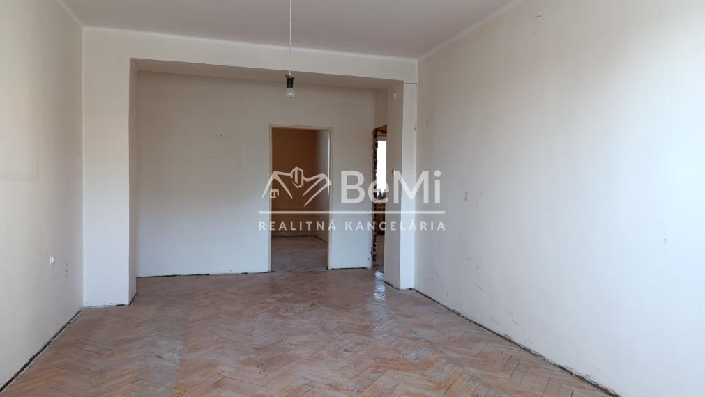 2izbový byt v centre Rožňavy - NA PREDAJ