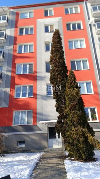 2izbový byt pripravený na rekonštrukcu za  70 000,-Eur