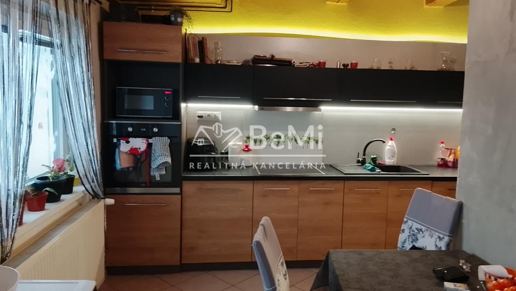 Predaj: Rodinný dom 110m2, Rajec ZA ( 002-11-DAPA)