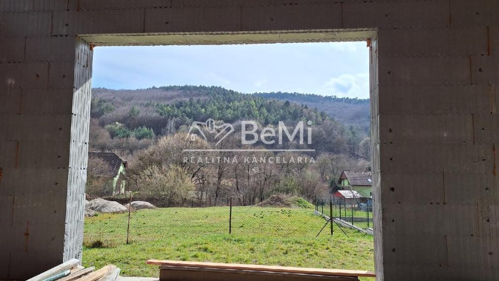 Predáme rozostavaný nízkoenergetický rodinný dom 019-12-MIKUa