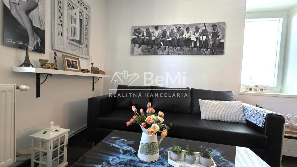 NA PREDAJ – ŠTÝLOVÝ 4-IZBOVÝ RODINNÝ DOM V POTVORICIACH