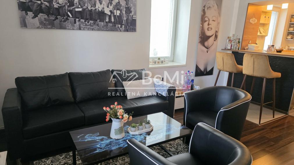 NA PREDAJ – ŠTÝLOVÝ 4-IZBOVÝ RODINNÝ DOM V POTVORICIACH