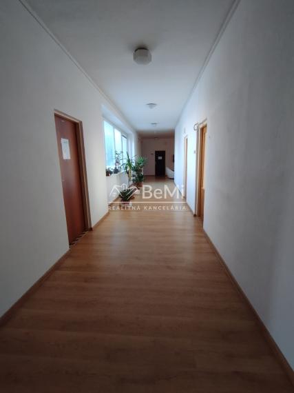 Kancelársky/prevádzkový priestor na prenájom-Lučenec