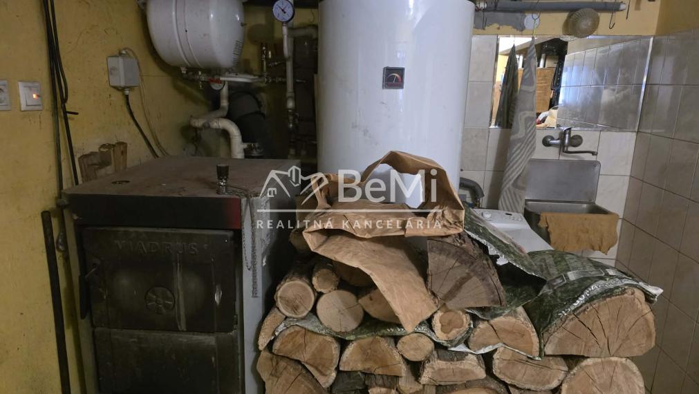 Predaj rodinného domu na úplnej samote – Záblatie, Trenčín