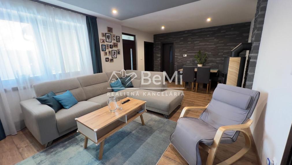 Rodinný dom kompletná rekonštrukcia Kamanová ID 600-12-MIG