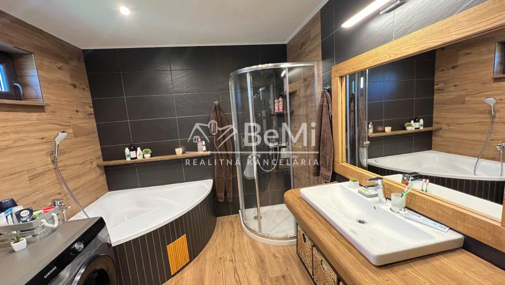 Rodinný dom kompletná rekonštrukcia Kamanová ID 600-12-MIG