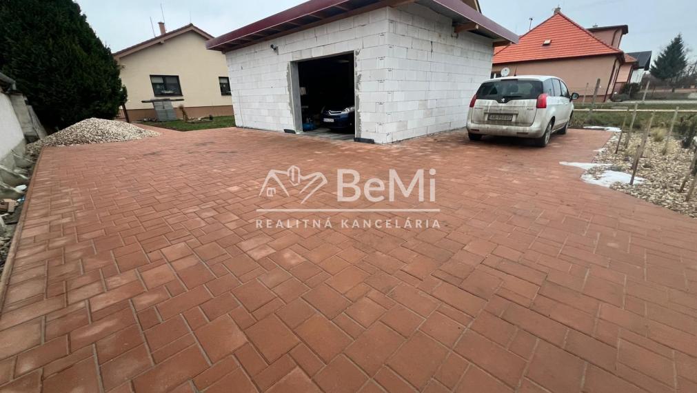 Rodinný dom kompletná rekonštrukcia Kamanová ID 600-12-MIG