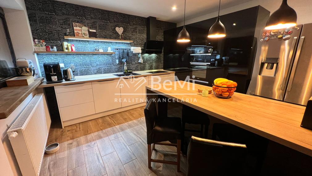 Rodinný dom kompletná rekonštrukcia Kamanová ID 600-12-MIG