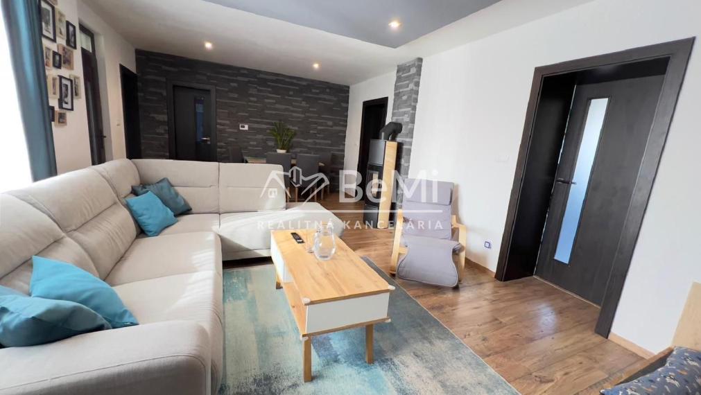 Rodinný dom kompletná rekonštrukcia Kamanová ID 600-12-MIG