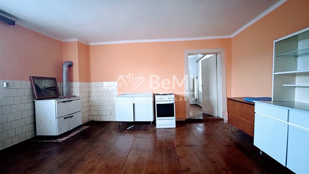 Rodinný dom Jasenie s veľkým pozemkom