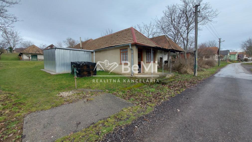 Predaj viničný domček Horný Oháj(242-13-JUF)