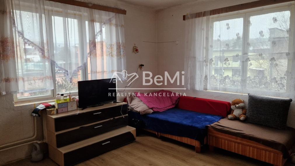 E X K L U Z Í V N E  dom Krásnohorské Podhradie-  NA PREDAJ